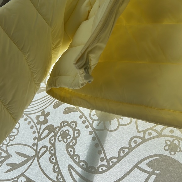 Zara Cropped Puffer - Picture 5 of 15